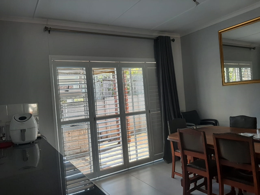 2 Bedroom Property for Sale in Abbotsford Eastern Cape